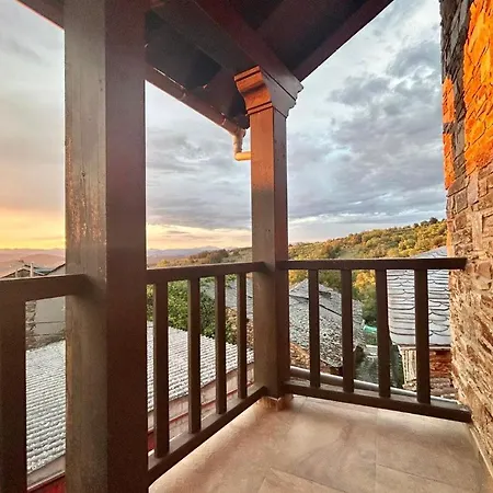La Casa Del Lombillo Encantadora En Lombillo De Barrios