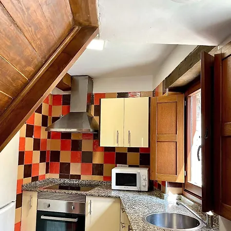 La Casa Del Lombillo Encantadora En Lombillo De Barrios Ferienhaus *